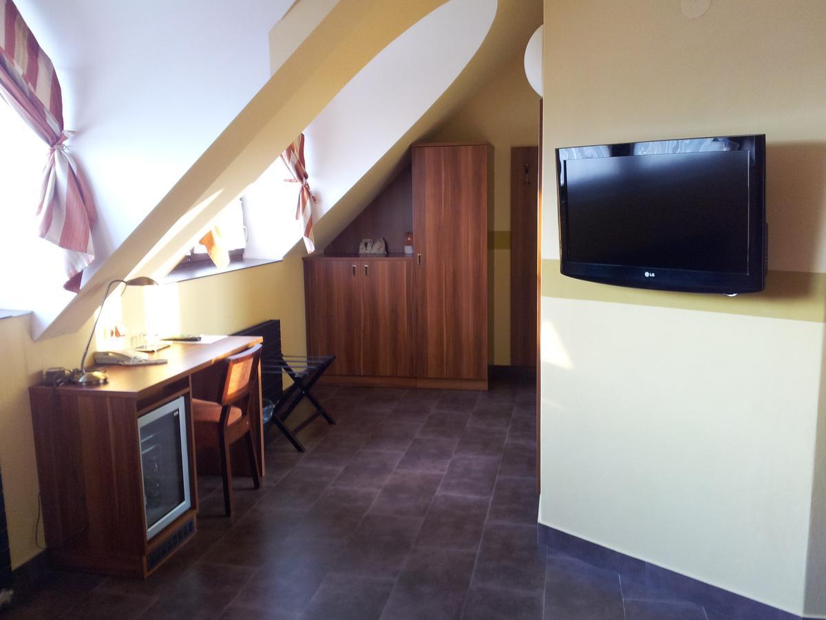Hotel Vinopa Hustopeče Eksteriør billede