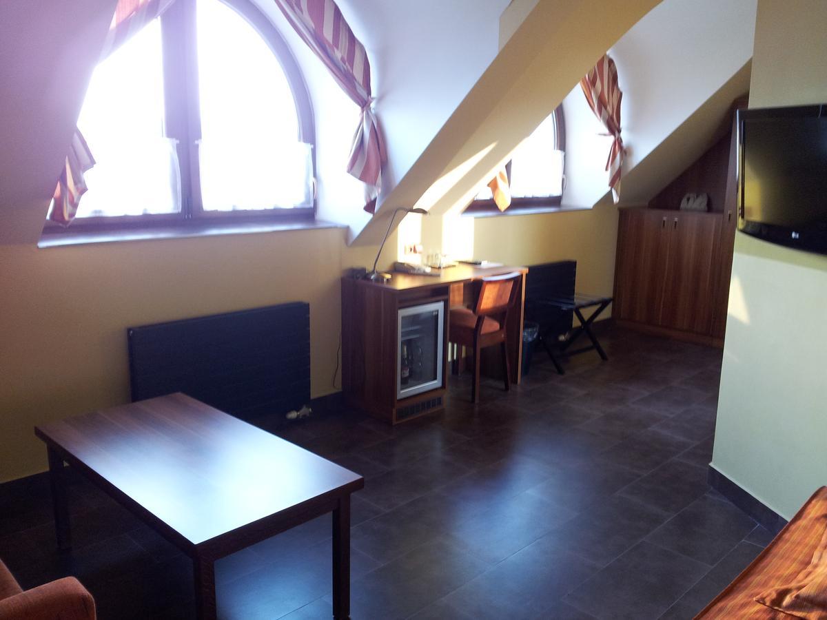 Hotel Vinopa Hustopeče Eksteriør billede